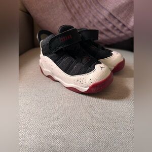 Toddler Boy Air Jordan Sneakers